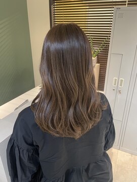 サラジュ 梅田店(SARAJU) saraju ヒラノ　グレージュ