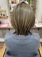 ルアナ 浦和店(Luana) 2トーン×レイヤーボブ