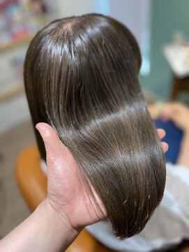 ルアナ(Luana) ハイライトオンカラー