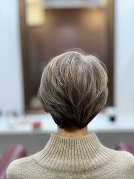 ルームス(ROOM’S) 白髪ぼかしハイライト