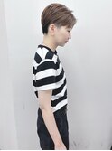*刈り上げベリーショートハンサムショート前下がりショート女子