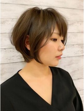 ヘアーアンドメイク レカン(Lecrin) 大人ショートボブ
