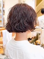 ビュートリアム 福岡(BEAUTRIUM)&nbsp;艶感ブラントボブ×抜け感ニュアンスパーマ