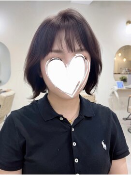 シウ(shiwu) 小顔ショートボブ