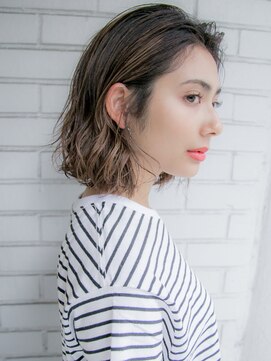 ルティア(Lutia) 切りっぱなしボブ ハイライト ケアブリーチ☆