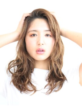 ムルチュラ(muruchura) ブリーチオンカラーでミルキーベージュボブディBy Yamaki Ayako