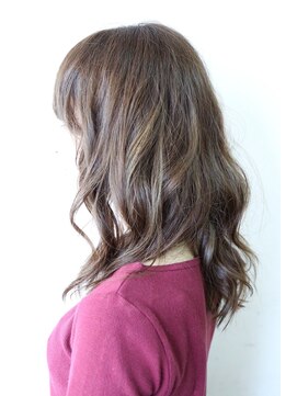 ノアーズ アーク(Noah's Ark) 力まないこなれミディアムスタイル☆