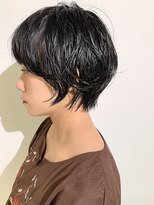 イズ(iss)&nbsp;#パーマショート #前髪あり