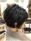 ショートボブ