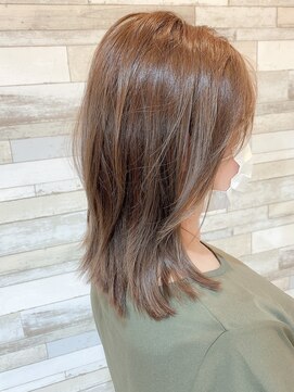 マーリャヘアー(mallia hair) くびれ外ハネミディアム