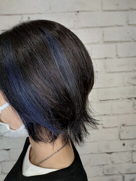 アパルトメント ジェシカ(l'appartement de Jessica) ポイントカラー×ブルー