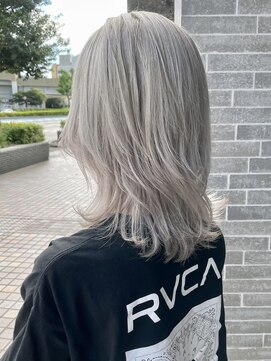 アート(a-to) 【a-to新里】外国人風カラー/ホワイトカラー