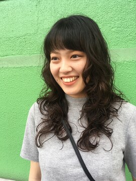 ローリー ヒロシマ(RoLLy hiroshima) ミディアムパーマ