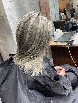 ラフ(LAFF) #バレイヤージュ#グレージュカラー#ボブウルフ#ココアベージュ