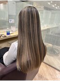 ロング・抜きっぱなしブロンド・ローライト