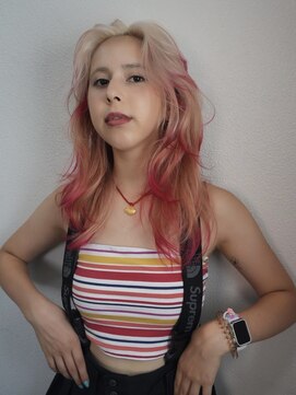 ケプカ(KEPKA) ホワイトブロンド　グラデーション　レッドピンクエンドカラー