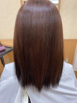 髪ワザ(髪WAZA)の写真/髪質改善×上質グレーカラーで大人の気品溢れる仕上がりへ◎大人女性に人気の実力派サロン！