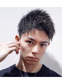 横顔が決まるツイスト刈り上げショート