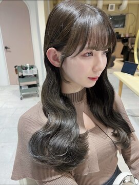 ティア(Tia.) (韓国風/くびれヘア/縮毛矯正/前髪/韓国レイヤー/小顔)