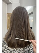 シベルバレー 横浜(sibell)&nbsp;ブリーチ/アッシュベージュ/ロング