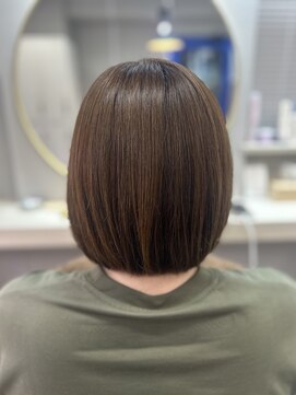 アオ 花咲町(a-o) ハイトーン艶ボブ♪