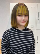 フェブリエ(Fevrier) グレージュ イエロー インナーカラー アンブレラカラー ブリーチ