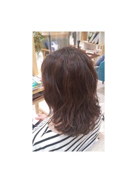 ヘアーズ 住吉店(HAIRZ) 《HAIRZ》林真紀 大人女子グレイカラーは立体感