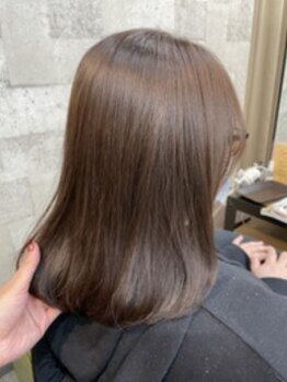 エルピス(elpis)の写真/【梅田/西梅田】縮毛矯正との組合わせで伸ばしかけのロングヘアも美しく…。しっとりまとまる憧れヘアへ♪