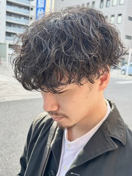 オーガニック アトリエ 大宮(organic+atelier) メンズ波巻きツイストスパイラルパーマ無造作暗髪マッシュ