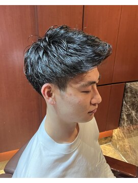 ヘアモード キクチ 銀座店 銀座　理容室　ショートヘア　アップバング