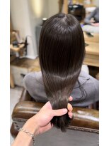 ローネス ギンザ(LONESS ginza)&nbsp;くびレイヤーエモージュグレーベージュカラーダーク アッシュ