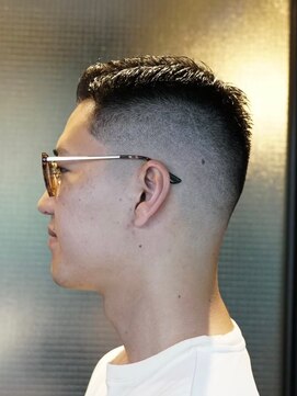 ダウバーバーショップ(DAU BARBER SHOP) サイドパート