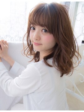 ノイ(noi) #noi_style ミディアムレイヤー×ブラウンベージュ