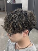 熊本メンズカット 波巻きスパイラル 金メッシュ MEN'S HAIR