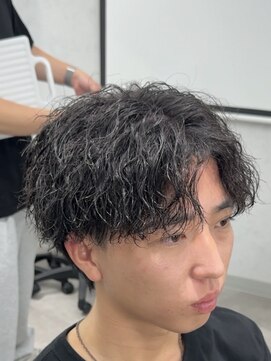 ウノ(U.No.) 強めツイストスパイラルパーマ