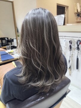 バーベナ(VERBENA) 【VERBENA】人気カラー・グレージュハイライト