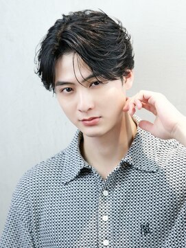 ザ サードヘアー 津田沼 annex(THE 3rd HAIR) フェザーパーマ　フェザーショート