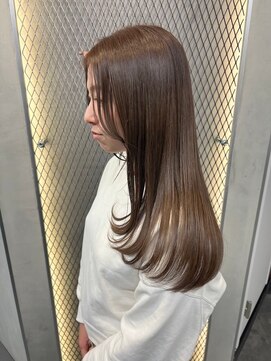 スリーバイベルベット(THREE...by velvet) ダブルカラー♪ブリーチなしカラー/顔周りカット/艶カラー