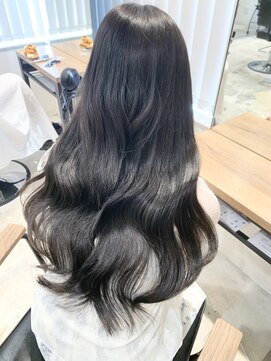 アイヴィ 表参道(IVY) ダークグレージュ　グレージュ　レイヤーカット