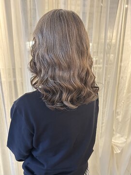 リプレイ(replay) コテ巻き風無重力パーマ