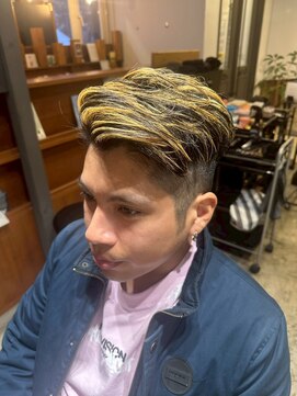 ジェットブラックキューサンロク(JET BLACK 936) 【外国人×震災刈りメッシュの洗練カスタム】