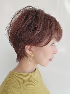 ナーナーナー モエ(Nana no moe) 耳掛けショートカット