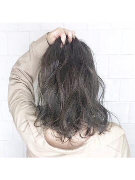 ティーノ(TINO by ganesha) ダークアッシュ〔近江八幡/八日市/近江八幡駅〕