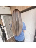 ユートピア(U topia)&nbsp;【U-topia町田】【エアータッチバレイヤージュ】夏ハイライト