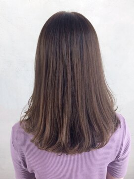 アイティー バイ アルバム 浦和店(IT by ALBUM) ラベンダーアッシュ_オリーブカラーハイライトカラー_ba240631