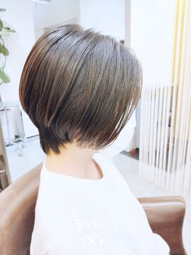 パシフィックダズールバトン(Pacific Dazzle baton) 黒髪前下がりボブでも重くならないカット春夏おすすめ大人可愛い