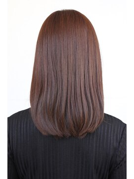 チェルモ(CHELUMO) アクセントカラーが可愛いストレート