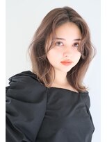 ガリカ 博多(Gallica)&nbsp;<長まなみ>グレージュ ＆ 毛束感 無造作スタイル ☆くびれミディ