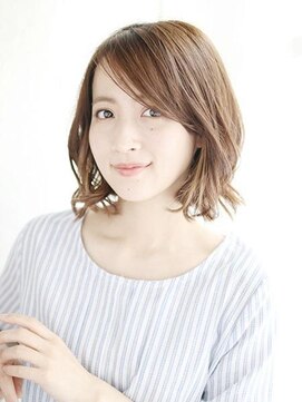 ヘアメイク ナル(hair make nalu) ニュアンスカールの外ハネボブ