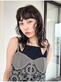 ミディアム　パーマ　ウルフ　フェイスレイヤー　黒髪